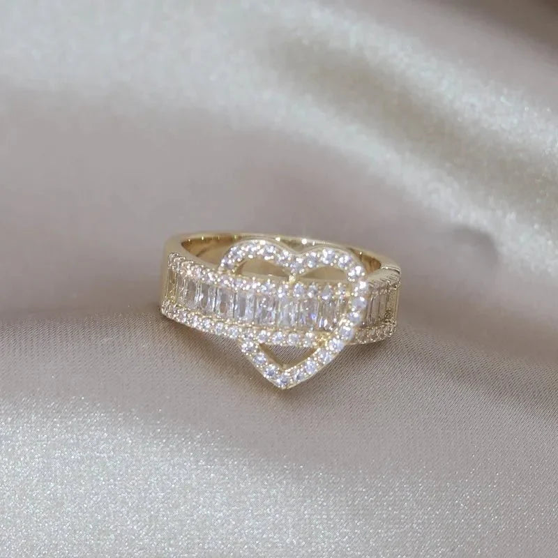 14k Lovers Loop Diamond Heart Ring
