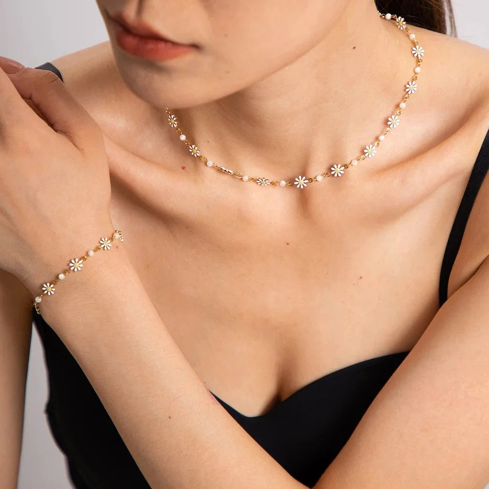 Dainty Daisy Floral Bracelet Necklace and Earrings Set